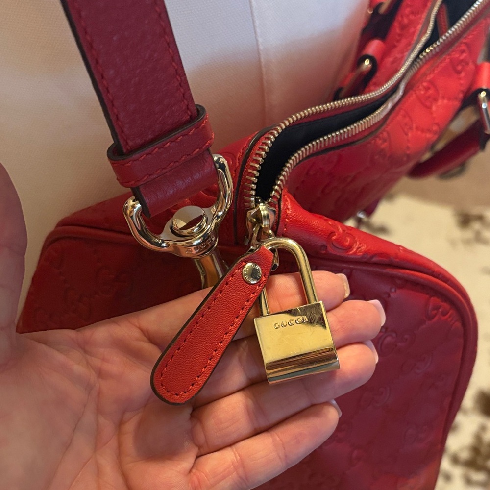 Gucci Red Embossed Leather Duffle Bag - Picture 4 of 8